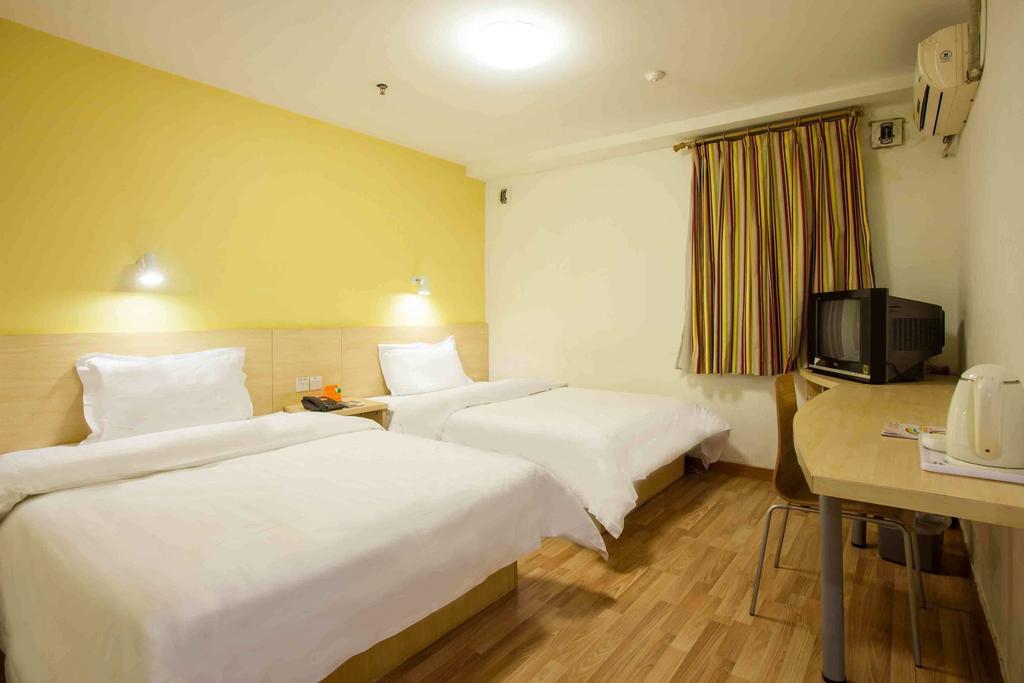 7Days Inn Guangzhou Shijing Jinbi Xincheng Quarto foto